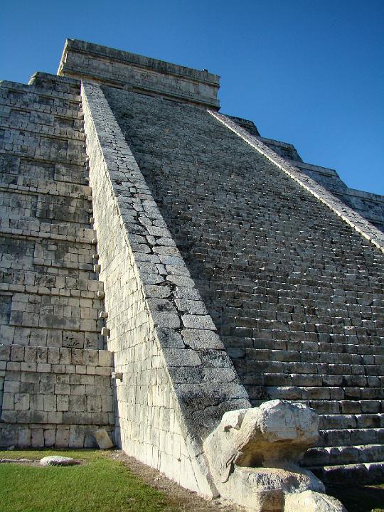 1386 - Chichen Itza - la Grande Piramide